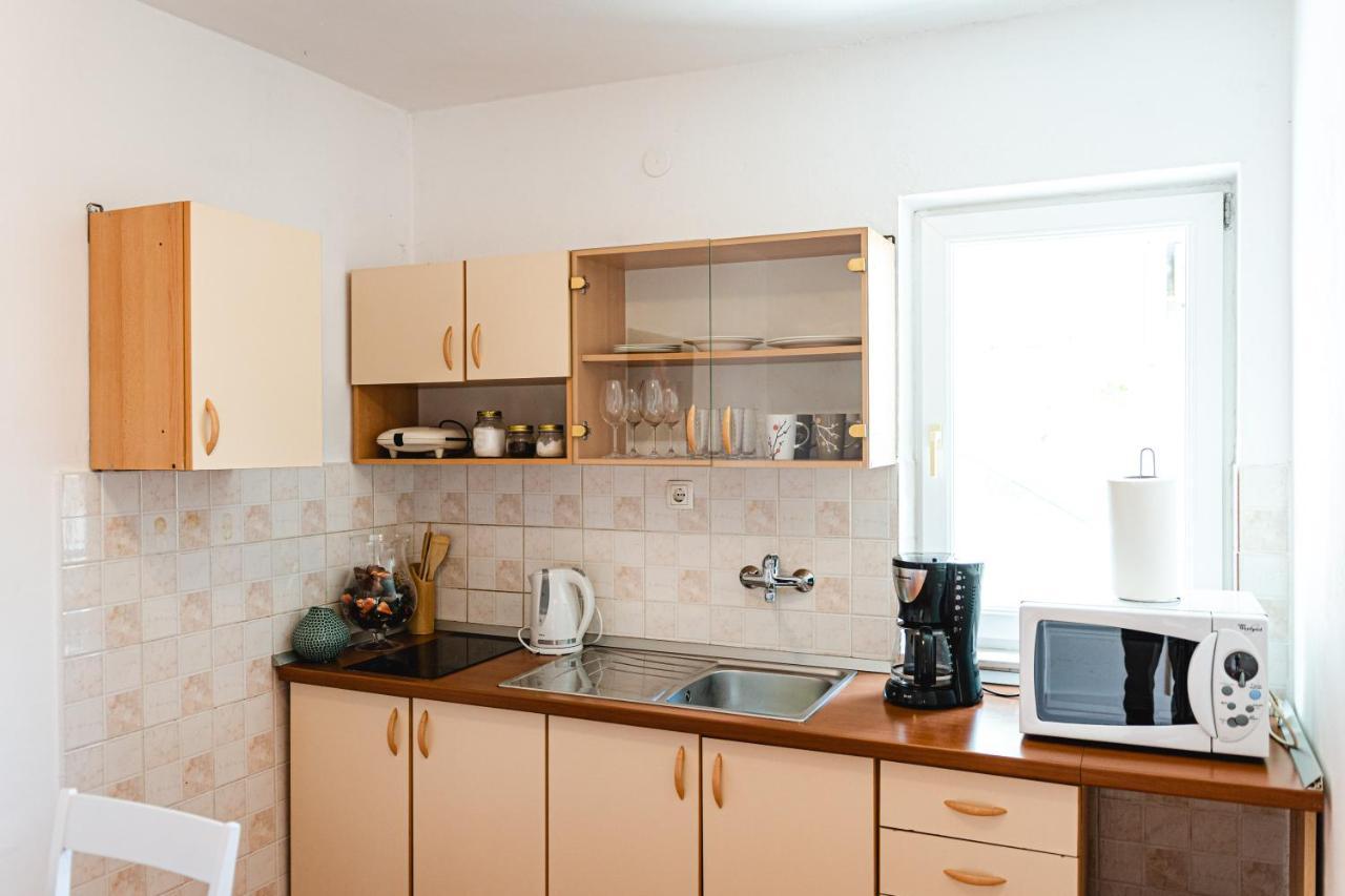 Korallion Apartment Шибеник Экстерьер фото